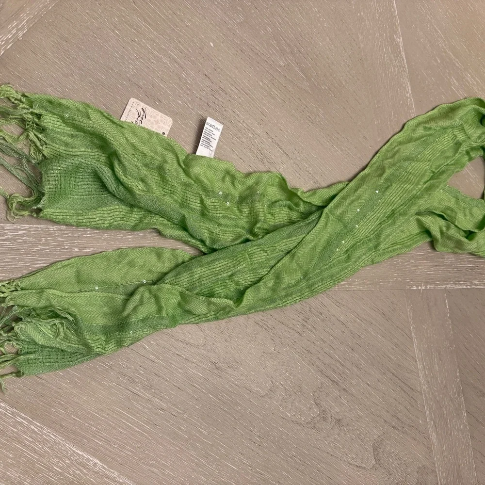 Free People Organic Apple Green Lightweight Scarf with Fringe NWT